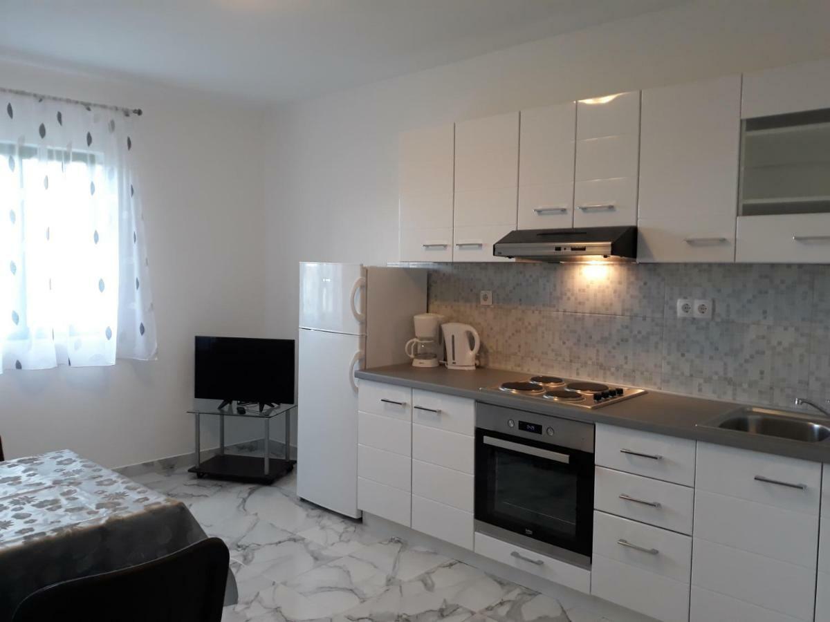 Apartments Jelicic Biograd Na Moru Exterior foto