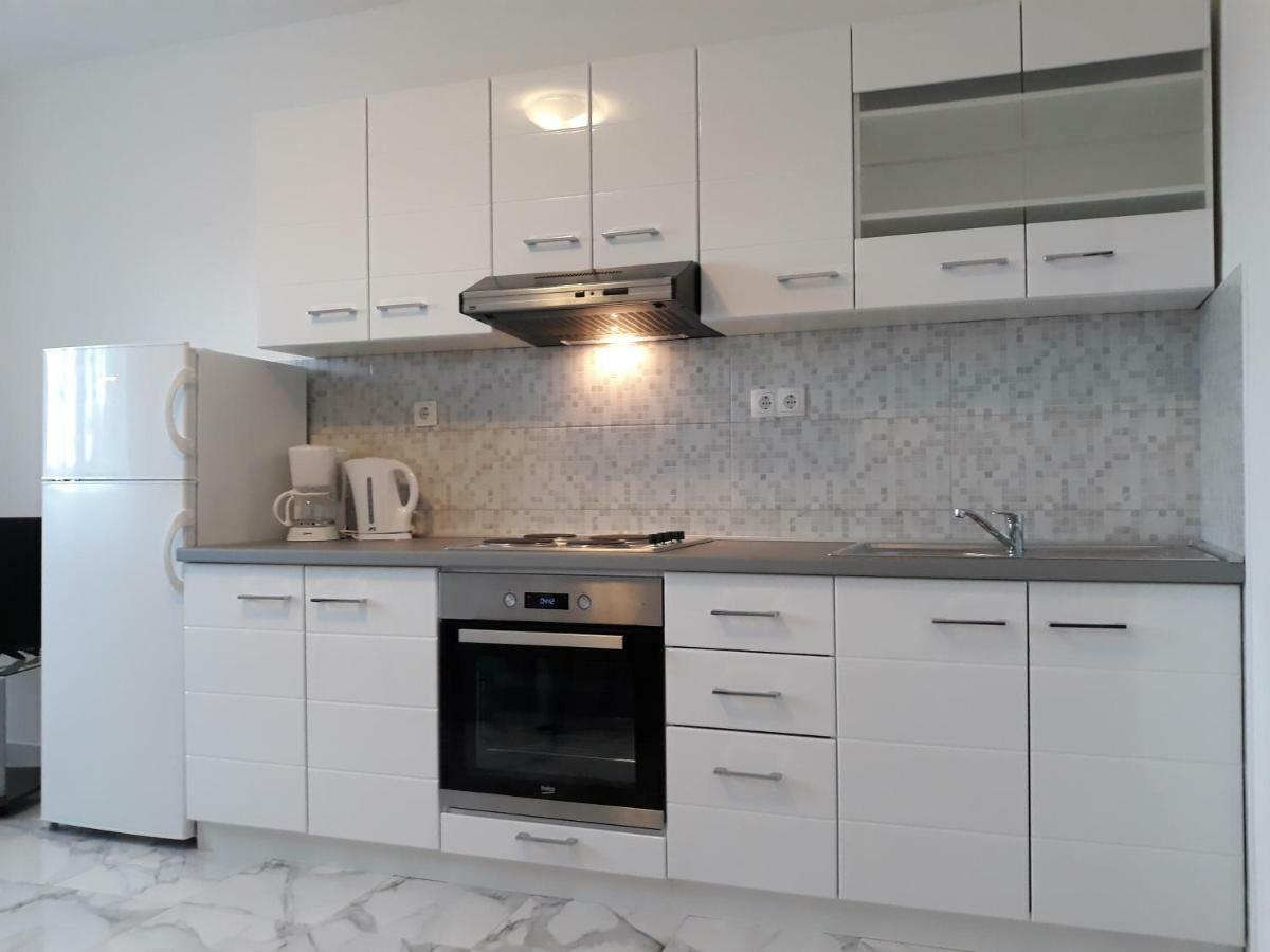 Apartments Jelicic Biograd Na Moru Exterior foto